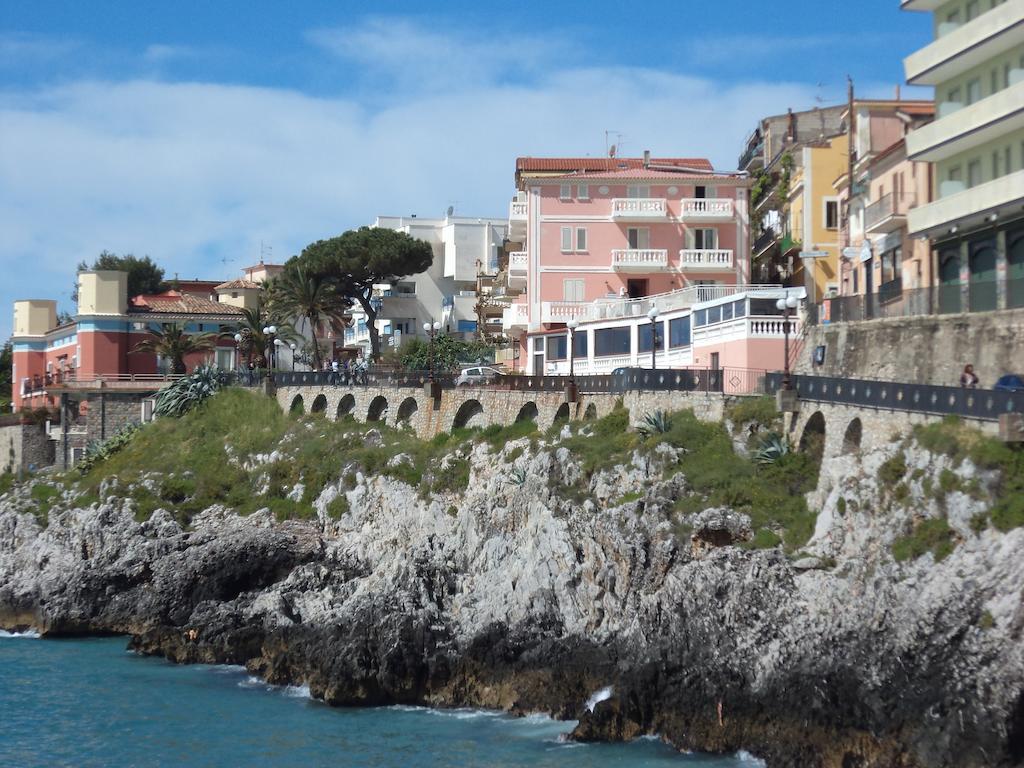 Albergo Tirreno Marina di Camerota Dış mekan fotoğraf