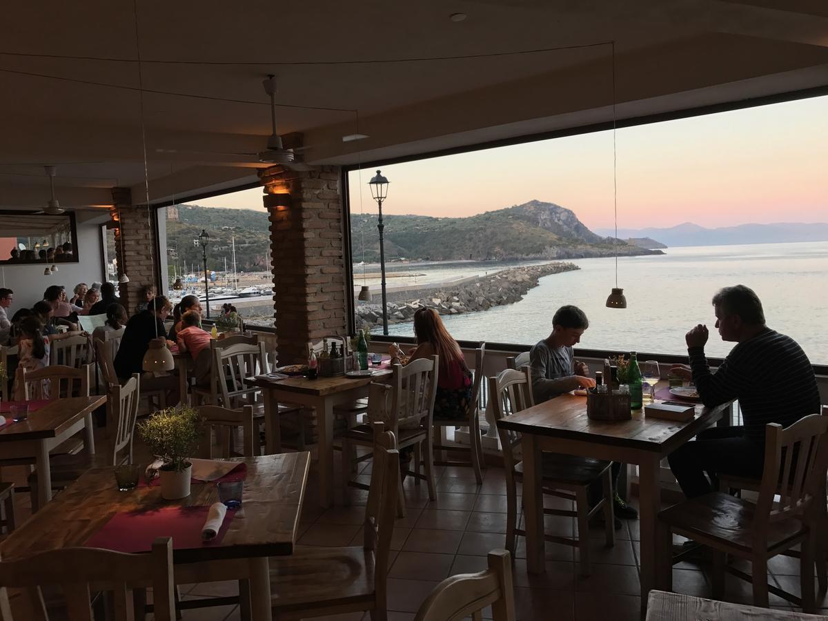 Albergo Tirreno Marina di Camerota Dış mekan fotoğraf