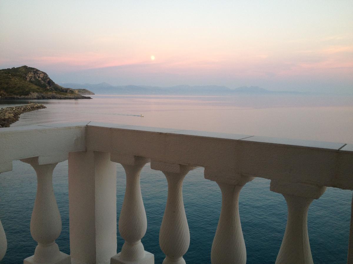 Albergo Tirreno Marina di Camerota Dış mekan fotoğraf