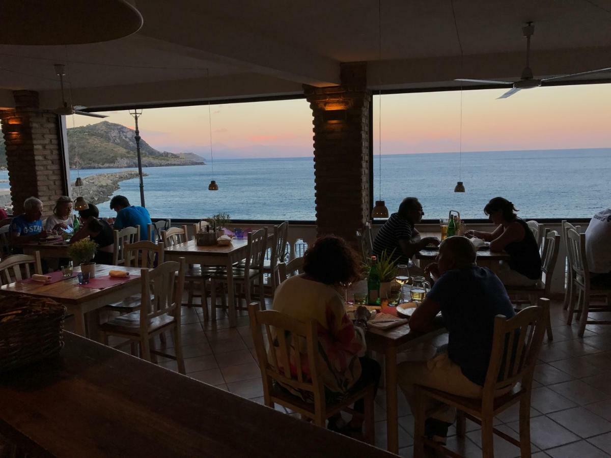 Albergo Tirreno Marina di Camerota Dış mekan fotoğraf